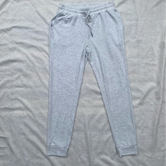 NWT Gentle Fawn Dumont Light Grey Joggers Sweatpants Size Small - Picture 2 of 5